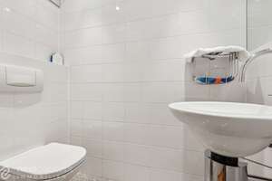 Property thumbnail 15