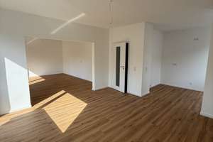 Erstbezug nach Kernsanierung | 95 m² | 3 Zimmer | Fußbodenheizung | Balkon – 33102 Kernstadt, Paderborn – Vorschaubild 2