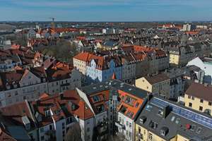 Einzigartiges Wohnjuwel: 3-Zimmer-Dachgeschosswohnung über den Dächern Münchens