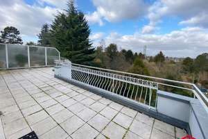 helle Maisonette-Wohnung mit Blick auf den Henninger Turm – 60599 Sachsenhausen-Süd, Frankfurt am Main – Vorschaubild 5