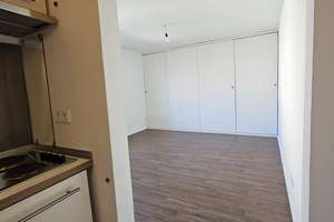 Ruhige 1-Zimmer-DG-Wohnung mit Einbauküche in Obergiesing mit Weitblick, Teilmöbeliert – Die vollständige Adresse der Immobilie erhältst du vom Anbieter., 81539 Obergiesing, München – Vorschaubild 9