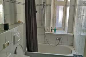 Vollmöblierte befristete 3-Zimmer-Wohnung mit Einbauküche in Augsburg – Vogelmauer 33, 86152 Augsburg – Vorschaubild 6