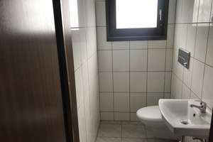 "KEINE KÄUFERPROVISION"
WOHNEN UND ARBEITEN
EFH mit Einliegerwohnung und 
Halle in Geldern – Die vollständige Adresse der Immobilie erhältst du vom Anbieter., 47608 Geldern – Vorschaubild 31