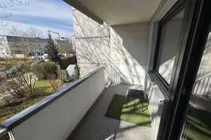 Ruhiges 1-Zimmer-Apartment mit West-Loggia & EBK