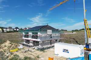 KfW40 Doppelhaus mit Wärmepumpe und Photovoltaik in Gornau – Am Holzboden 2, 9405 Erzgebirgskreis – Vorschaubild 1