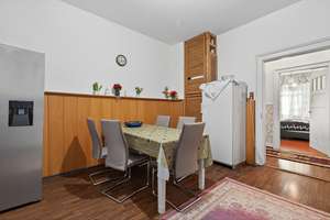 Altbau mit Charme und Rendite in der Nordstadt!
Gut vermietete 4-Zimmer-ETW! – Die vollständige Adresse der Immobilie erhältst du vom Anbieter., 75177 Nordstadt, Pforzheim – Vorschaubild 10