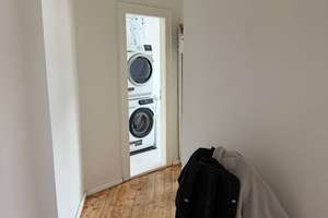 Charmante 2-Zimmer-Altbauwohnung in bester Lage von Nürnberg – ruhig, zentral und toller Hinterhof – Krellerstraße 7, 90489 Wöhrd, Nürnberg – Vorschaubild 2