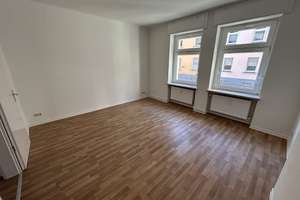 Gemütliche 3-Zimmer-Wohnung im Erdgeschoss mit Balkon!