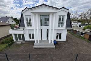 Modernes Einfamilienhaus Neubau mit Fußbodenheizung und Küche - im 2.Reihe 