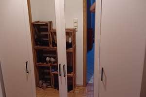 Charmante 2,5-Zimmer Dachgeschosswohnung in Essen Nordviertel auf Wunsch teilmöbliert – Peterstrasse 15, 54141 Nordviertel, Essen – Vorschaubild 1