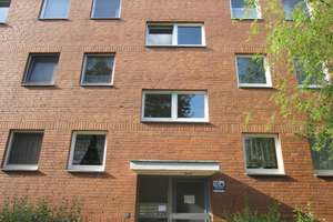 Schöne renovierte 3-Zimmer Wohnung mit Balkon zu vermieten