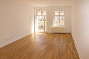 Hochwertig sanierte Altbauwohnung mit Südbalkon in zentraler Lage von Berlin-Friedrichshain – Matternstraße 15, 10249 Friedrichshain, Berlin – Vorschaubild 3