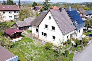 Charmantes Doppelhaus mit viel Platz, Nebengebäuden und großem Garten – ideal für kreative Ideen! – Obere Gartenstraße 4, 74906 Bad Rappenau – Vorschaubild 2