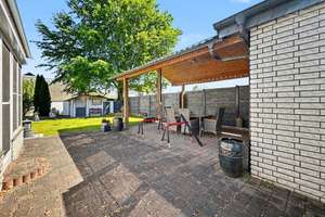Großzügiger Bungalow mit Kamin und Garten in Duisburg-Walsum – Die vollständige Adresse der Immobilie erhältst du vom Anbieter., 47179 Aldenrade, Duisburg – Vorschaubild 12