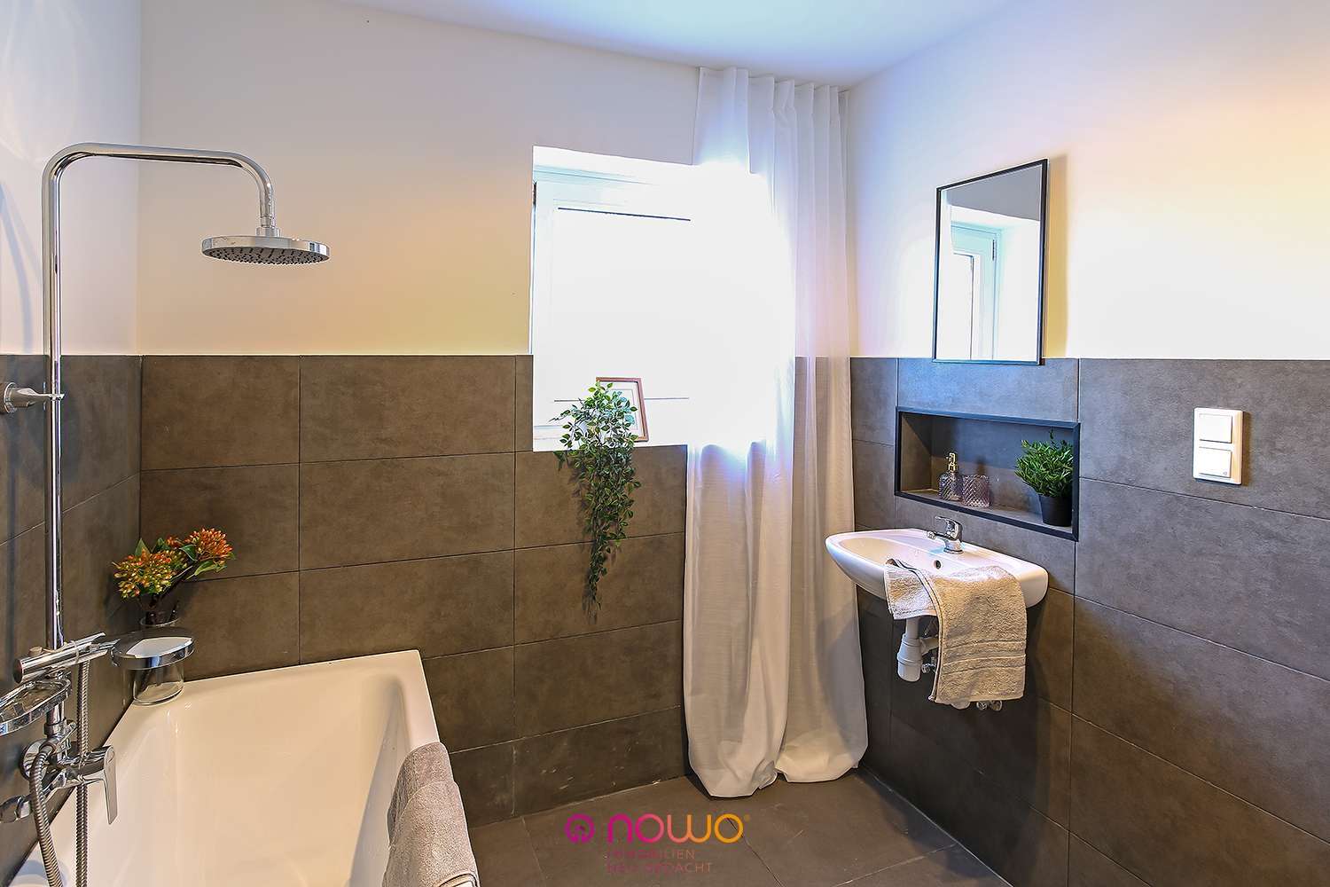 Immobilie in Seelze - Gelegenheit! Erstbezug nach umfangreicher Renovierung mit schönem Gartenanteil - Bild 2