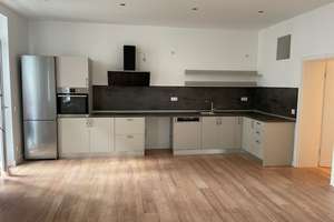 Neuwertige Wohnung mit  (Einbauküche u. Balkon):2-Zimmer-Whn. in D-Oberbilk