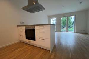 Stötteritz* Neubau* Zweitbezug*  altersgerechte Whg* hell* Balkon hofseitig* offene Küche mit EBK