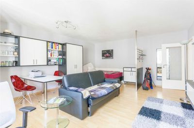 Voll möblierte 1-Zimmer-Wohnung (1ZKB)