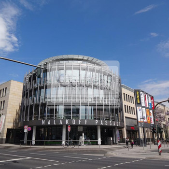 Provisionsfrei – Klimatisierte Bürofläche direkt am Rhein mit gehobener Ausstattung und Rheinblick