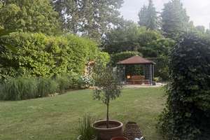 Wunderschöne 2,5 Zimmer Wohnung mit Terrasse im Schwarzwaldviertel