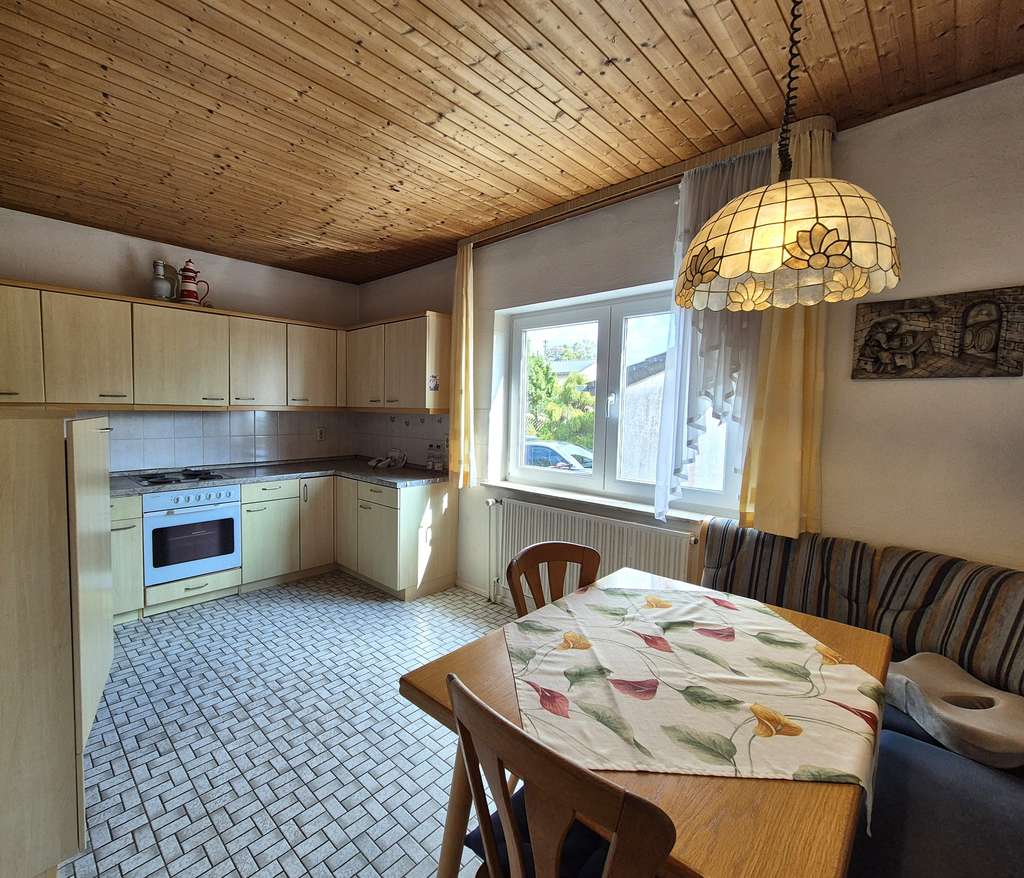 Immobilie in Bexbach - Freistehendes Haus mit ELW in ruhiger Lage von Frankenholz - Bild 3