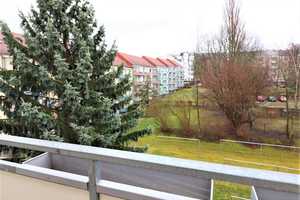Die erste Frühlingssonne auf dem Balkon genießen... – Walter-Oertel-Straße 21, 9112 Chemnitz – Vorschaubild 2