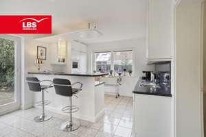 Wohnen mit Stil und Substanz – Exklusives Einfamilienhaus mit Koi-Teich! – Die vollständige Adresse der Immobilie erhältst du vom Anbieter., 40593 Urdenbach, Düsseldorf – Vorschaubild 5