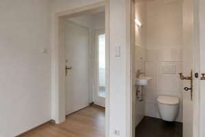 2,5 ZIMMER WOHNUNG IN HANNOVER-KIRCHRODE – Die vollständige Adresse der Immobilie erhältst du vom Anbieter., 30559 Kirchrode, Hannover – Vorschaubild 8