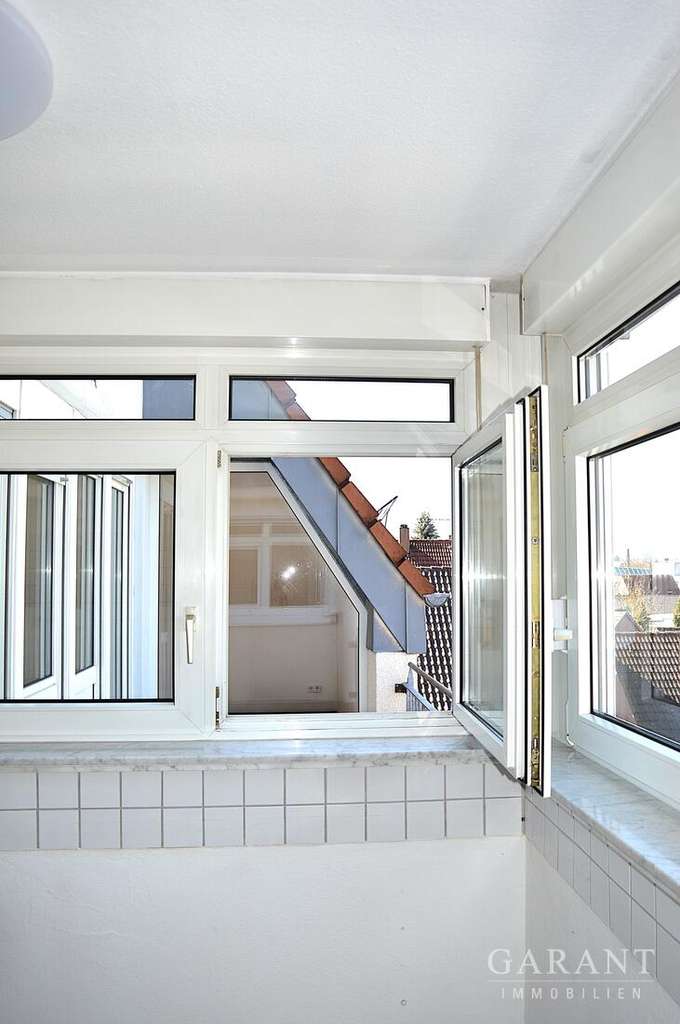 Immobilie in Eislingen/Fils - Stilvoll Wohnen oder clever investieren! 3 Zimmer-Maisonette-Wohnung mit zwei Balkonen und TG-Platz! - Bild 4