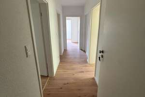 Schöne und frisch renovierte 3ZKB sucht neue Mieter
