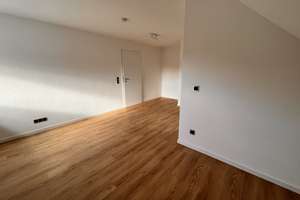 Ruhige 2-Zimmer-Dachgeschosswohnung mit Einbauküche in Pfaffendorf – Die vollständige Adresse der Immobilie erhältst du vom Anbieter., 56076 Pfaffendorf, Koblenz – Vorschaubild 4