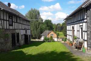 Westerwald: Charmanter Fachwerk-Hof mit freistehendem Haus, Scheune, Stall, Eckhaus und Weidefläche – Altenkirchen (Westerwald) (Kreis) – Vorschaubild 3