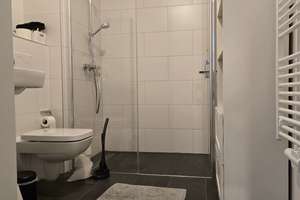 Moderne 4-Zimmer-Wohnung mit Balkon & Tiefgarage in Leipzig, Reudnitz-Thonberg – Nachmieter gesucht – 4317 Reudnitz-Thonberg, Leipzig – Vorschaubild 8