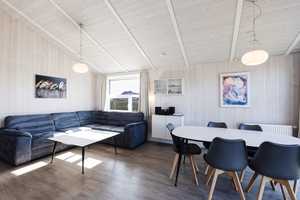 Direkte Deichlage - gepflegtes Ferienhaus für 6 Personen mit Kamin, Sauna, Garten & Parkplatz – Dithmarschen (Kreis) – Vorschaubild 2
