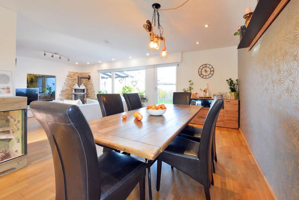 Immobilie in Sonsbeck - Freistehendes Einfamilienhaus mit Garage in Labbeck - modernisiert, in idyllischer Sackgassenlage - Bild 4