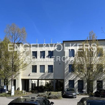 ATTRAKTIVE BÜROFLÄCHEN IN REPRÄSENTATIVEM GEBÄUDE