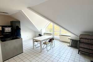 Gemütliche 3-Zimmer-DG-Wohnung mit 2 Balkonen & Keller in gefragter Wohnlage – Friedrich-Wilhelm-Straße 32, 52080 Eilendorf, Aachen – Vorschaubild 4
