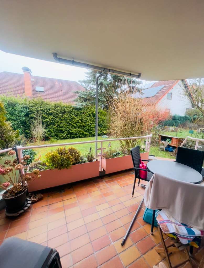 Schöne 2 ZW mit Garten und Garage zum Kauf in Kriftel. Vermietet, zur Kapitalanlage.