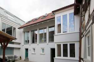 Repräsentatives Wohnhaus mit integr. Doppelgarage u. Aufzug in Zentrumslage von Herxheim! – Südliche Weinstraße (Kreis) – Vorschaubild 1