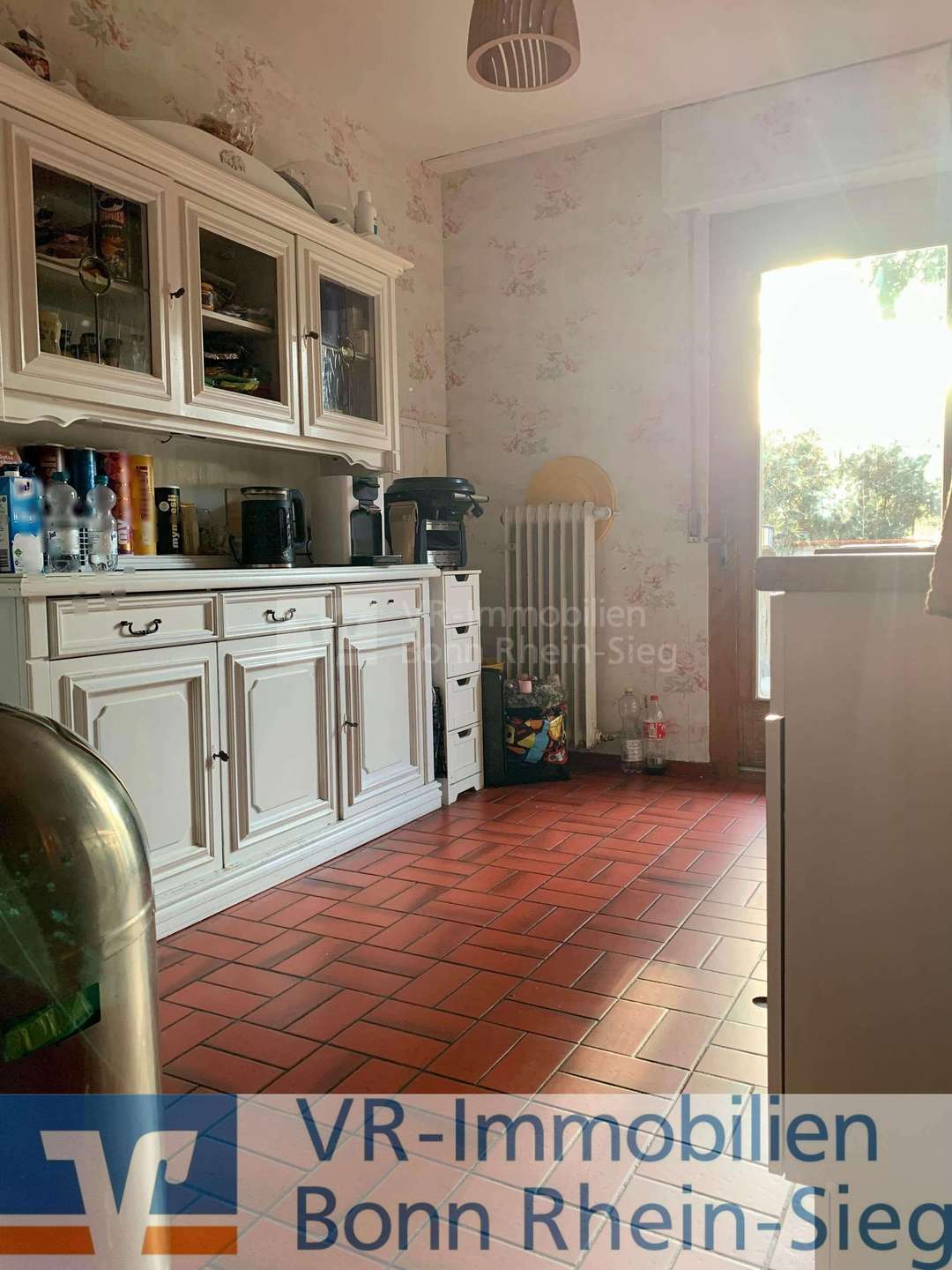 Immobilie in Niederkassel - Vermietete Doppelhaushälfte mit Sanierungsbedarf im schönen Rheidt ! - Bild 2