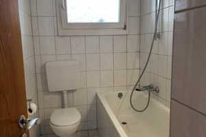 Geschmackvolle 3-Raum-Wohnung mit Balkon in Köln Bayenthal – Mathiaskirchplatz 14, 50968 Köln – Vorschaubild 3
