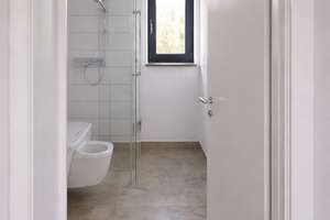 Gepflegtes Reihenhaus mit 4 Zimmern in Regensburg-Sallern-Gallingkofen – Steigerwaldstraße 19a, 93057 Sallern-Gallingkofen, Regensburg – Vorschaubild 14
