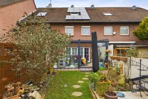 Charmantes Reihenmittelhaus mit hochwertiger Sanierung und moderner Ausstattung – Rhein-Erft-Kreis – Vorschaubild 2