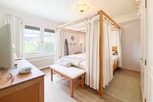 Detzem: Stilvoll modernisiertes Einfamilienhaus mit schönem Garten und Stellplätzen – Die vollständige Adresse der Immobilie erhältst du vom Anbieter., 54340 Detzem – Vorschaubild 8