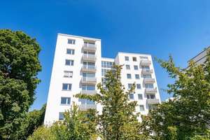 Über den Dächern des Münchner Südostens – 4 Zimmer mit Südbalkon und eigener Garage – 81549 Obergiesing, München – Vorschaubild 18