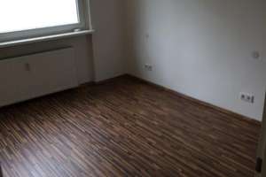 Kapitalanlage in Zehlendorf | 2 Zimmer mit Balkon & Grünblick – provisionsfrei – Leuchtenburgstr. 16, 14165 Zehlendorf, Berlin – Vorschaubild 9