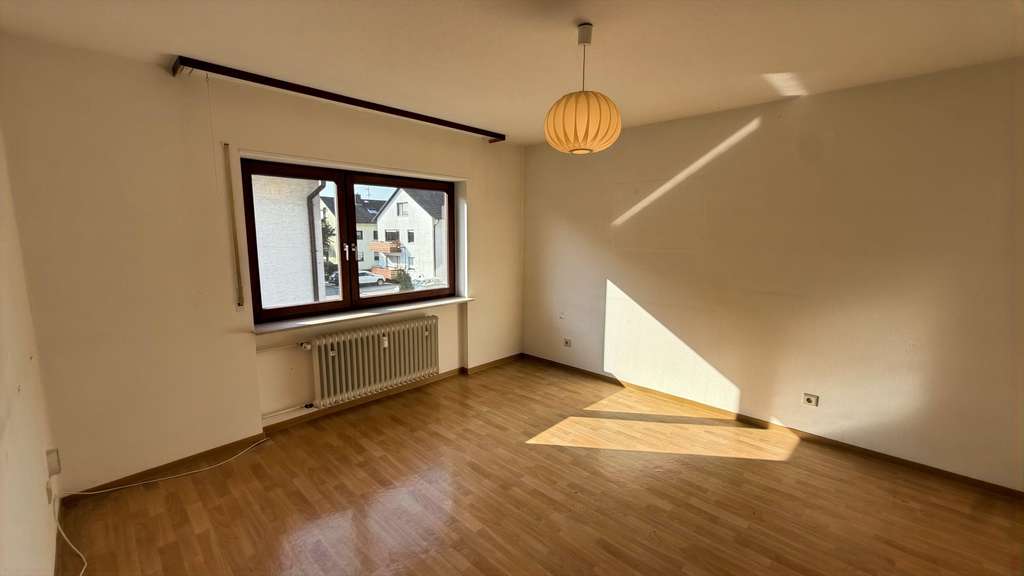 Immobilie in Schriesheim - Barrierefreie 2-Zimmer-Eigentumswohnung mit Stellplatz in attraktiver Lage! - Bild 2