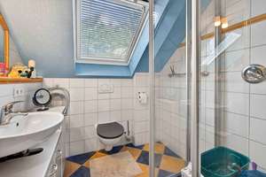 Großzügige Maisonettewohnung mit Balkon in ruhiger Lage von Blaustein – Die vollständige Adresse der Immobilie erhältst du vom Anbieter., 89134 Blaustein – Vorschaubild 14