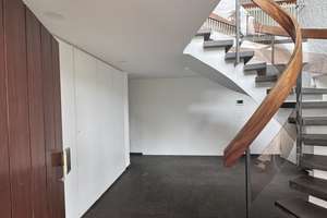 Exklusive Architektenvilla in Toplage in Heilbronn-Ost – Wohnen im Grünen mit Blick auf den Wartberg – Die vollständige Adresse der Immobilie erhältst du vom Anbieter., 74074 Heilbronn, Heilbronn – Vorschaubild 11