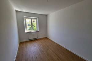 Lichtdurchflutete 3-Zimmer-Wohnung mit Wohnküche in Augsburg-Oberhausen zu vermieten – Eichenhofstraße 25, 86154 Oberhausen-Nord, Augsburg – Vorschaubild 4